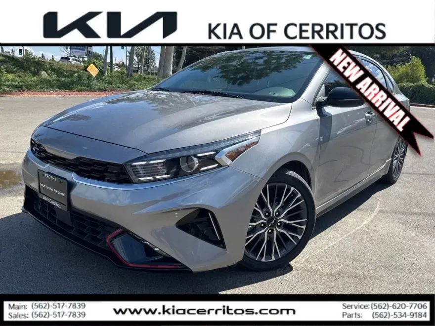 2023 Kia Forte GT-Line photo 1