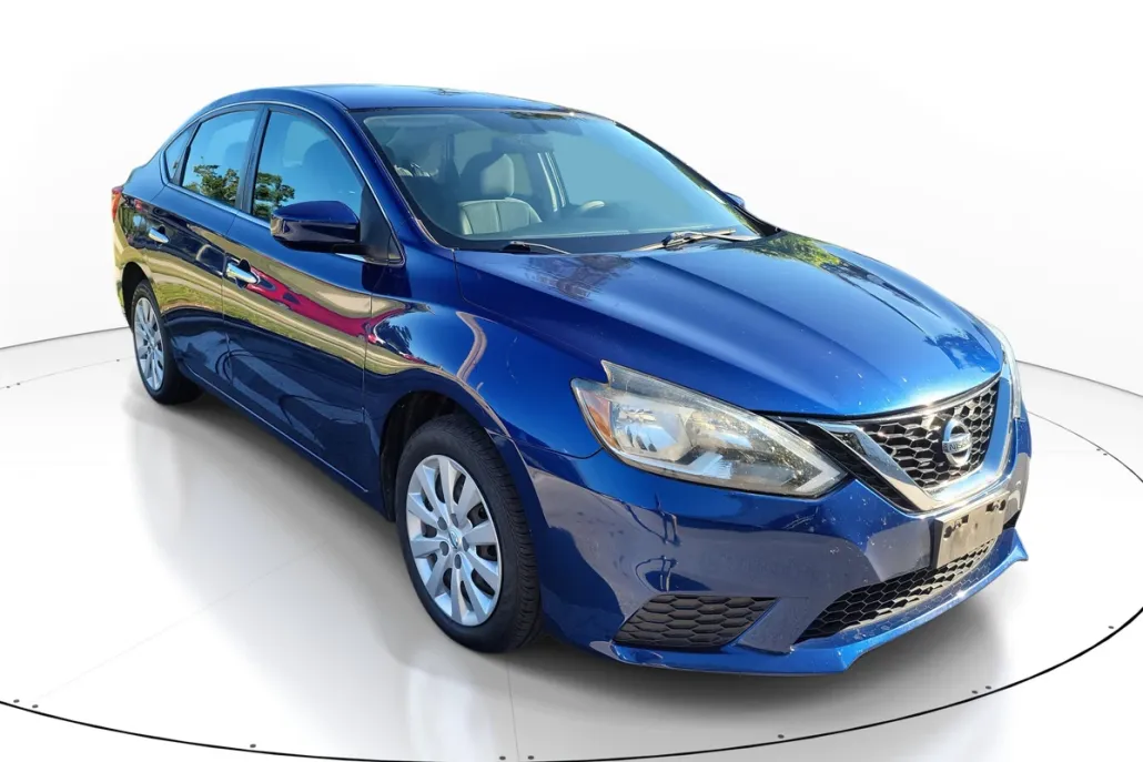 2017 Nissan Sentra SV photo 1