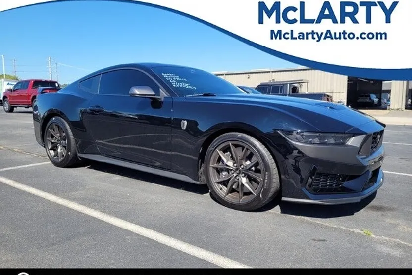 2024 Ford Mustang Dark Horse photo 1
