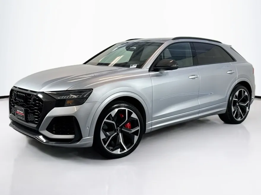 2020 Audi RS Q8 photo 1