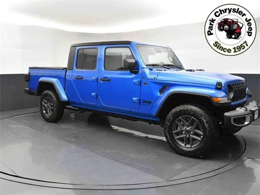 2025 Jeep Gladiator Sport photo 1