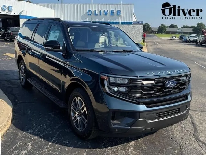 2025 Ford Expedition MAX photo 1