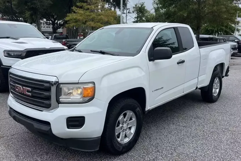 2017 Gmc Canyon Base photo 1