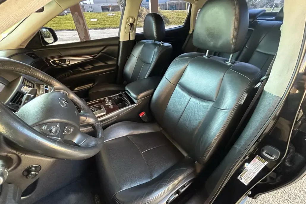 2015 Infiniti Q70L 3.7 photo 1