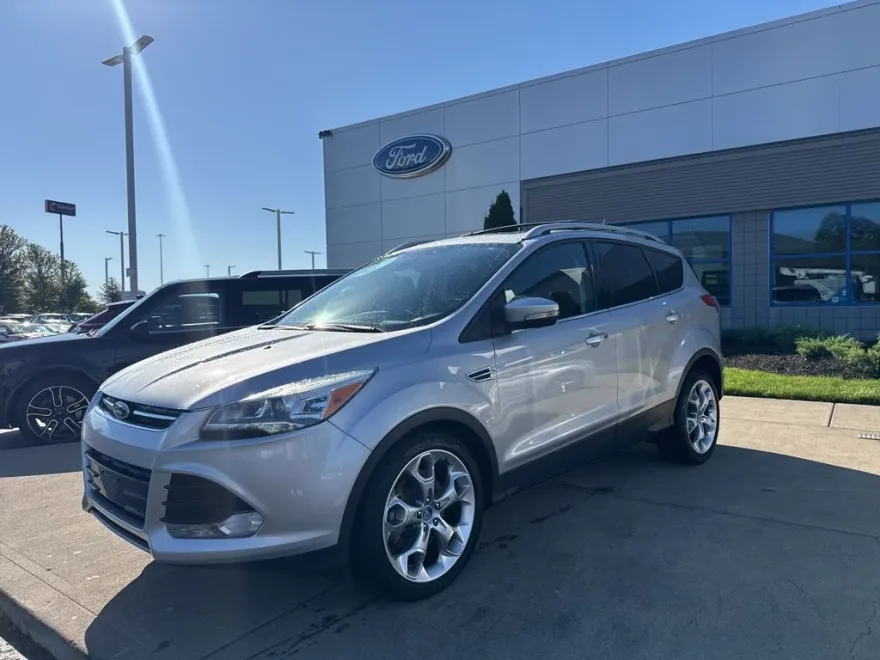 2013 Ford Escape Titanium photo 1