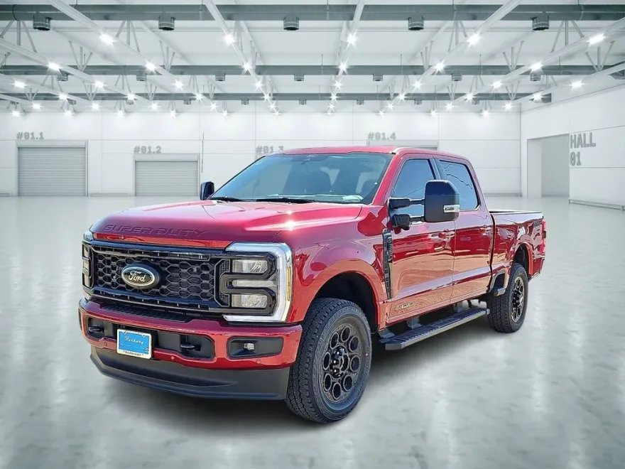 2025 Ford F-350 Lariat photo 1