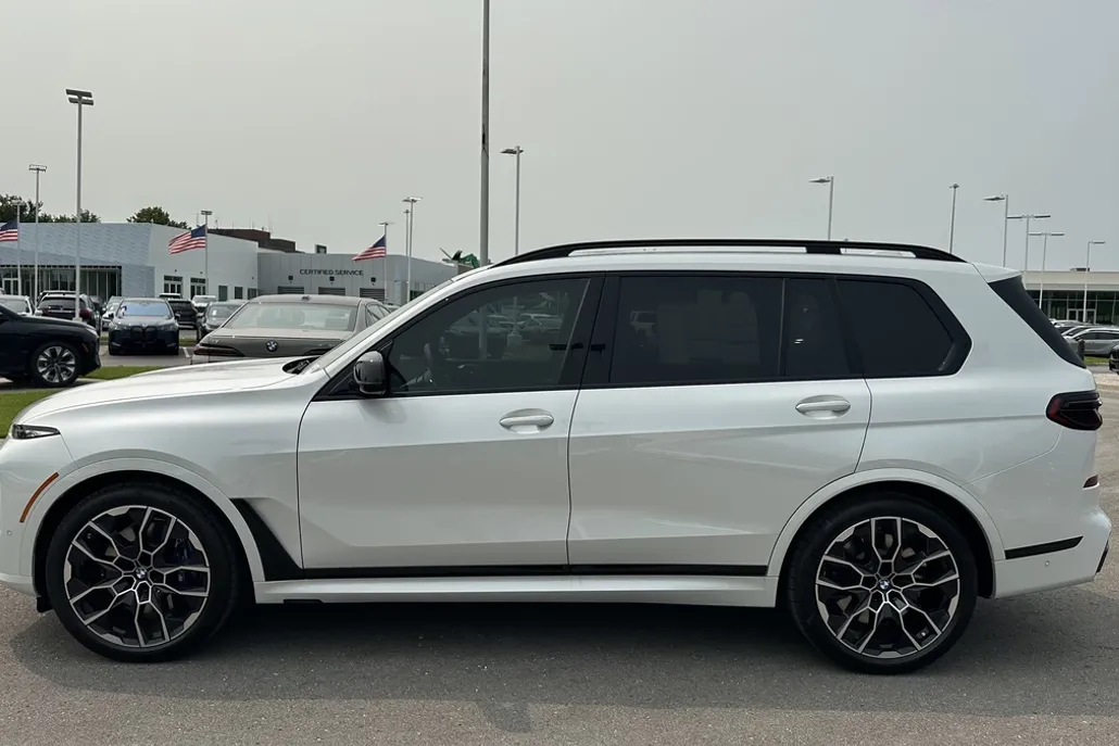 2026 Bmw X5 M60i photo 1