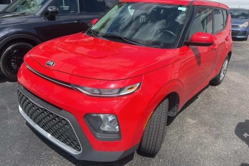 2020 Kia Soul LX photo 1