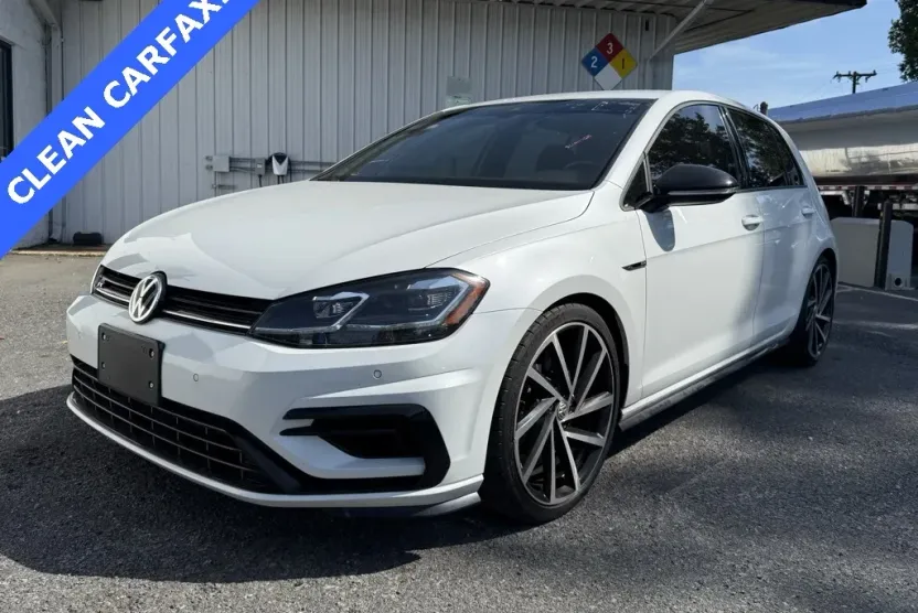2019 Volkswagen Golf R 4Motion photo 1