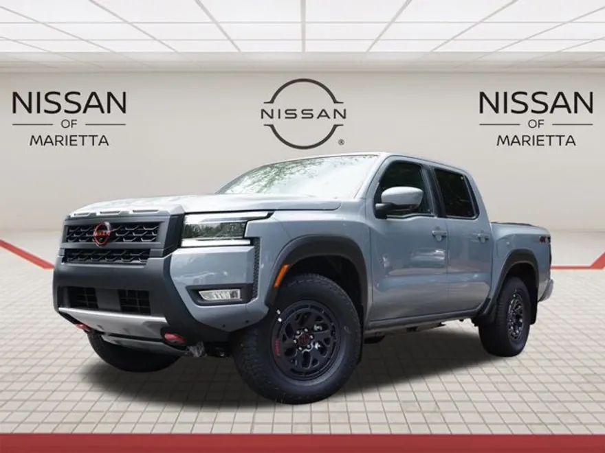 2025 Nissan Frontier photo 1