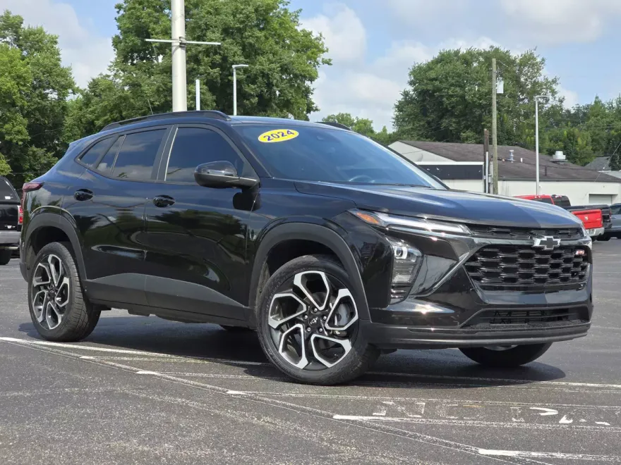 2024 Chevrolet Trax photo 1