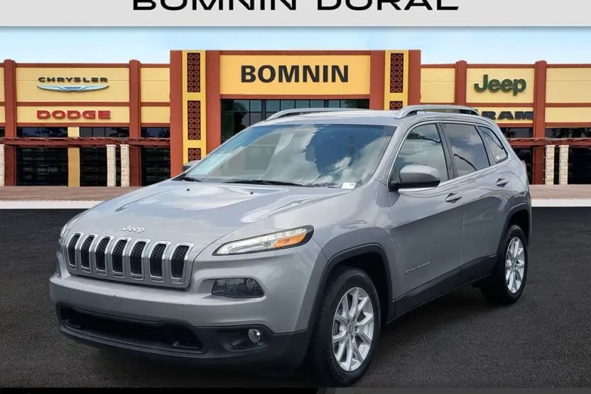 2018 Jeep Cherokee Latitude photo 1