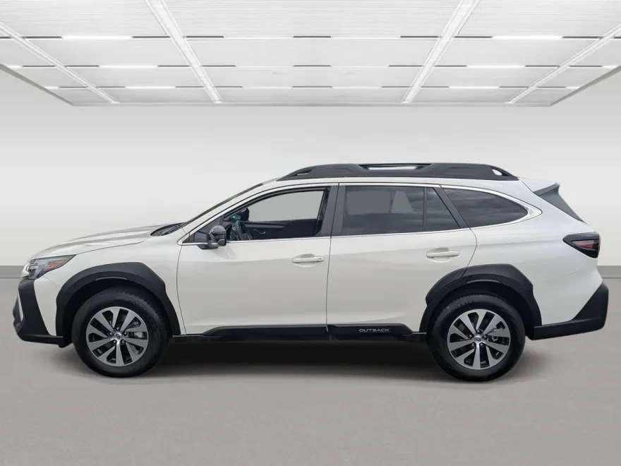 2025 Subaru Outback Premium photo 1