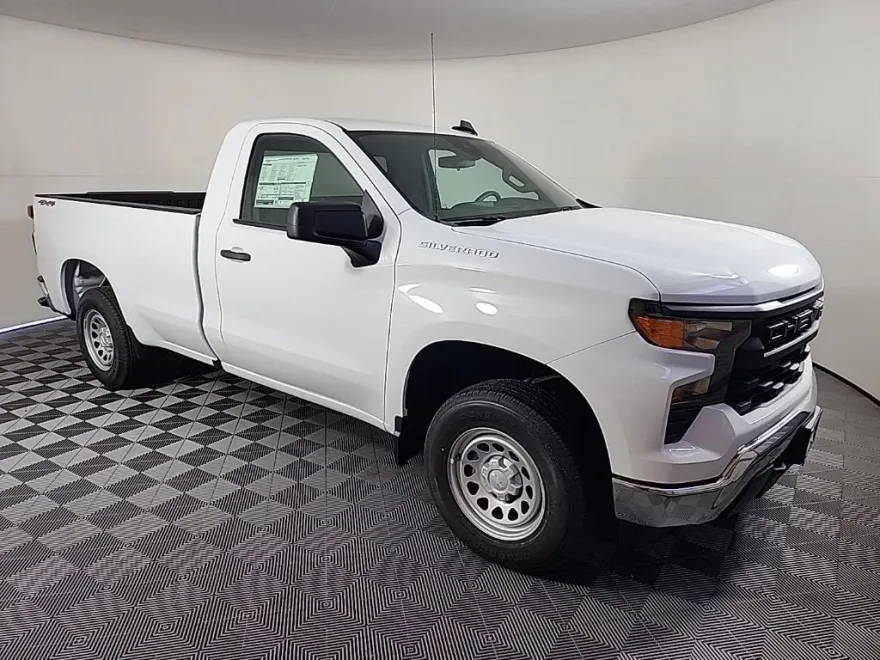 2025 Chevrolet Silverado 1500 photo 1