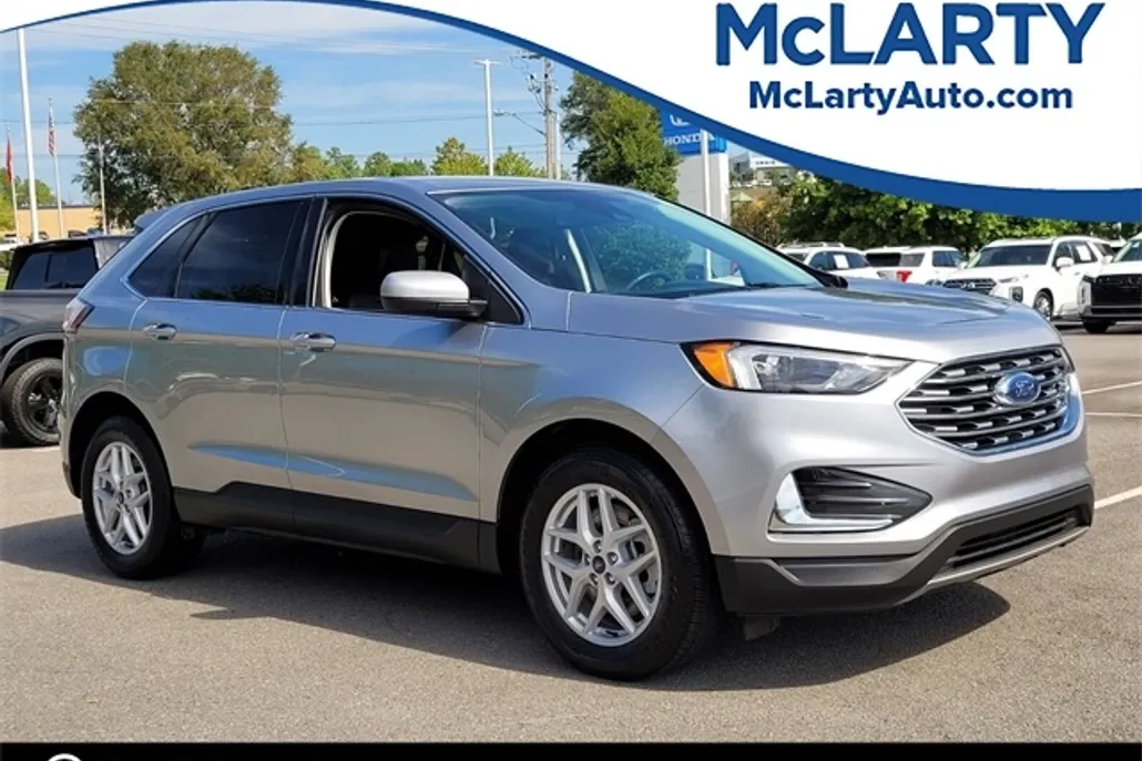 2022 Ford Edge SEL photo 1