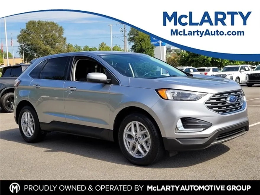 2022 Ford Edge SEL photo 1