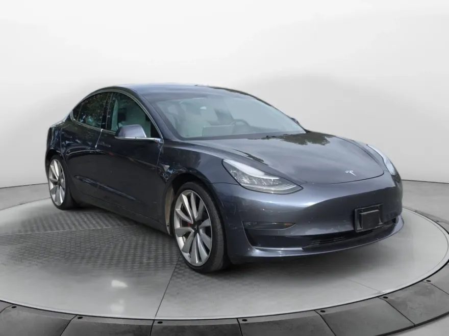 2019 Tesla Model 3 Performance photo 1