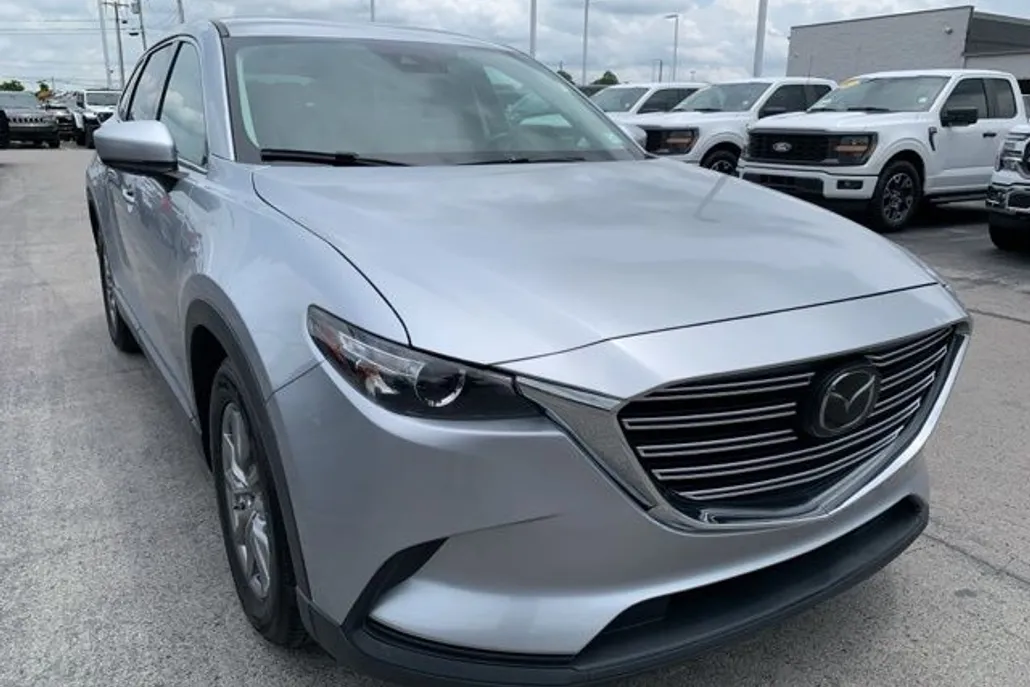 2019 Mazda CX-9 Touring photo 1