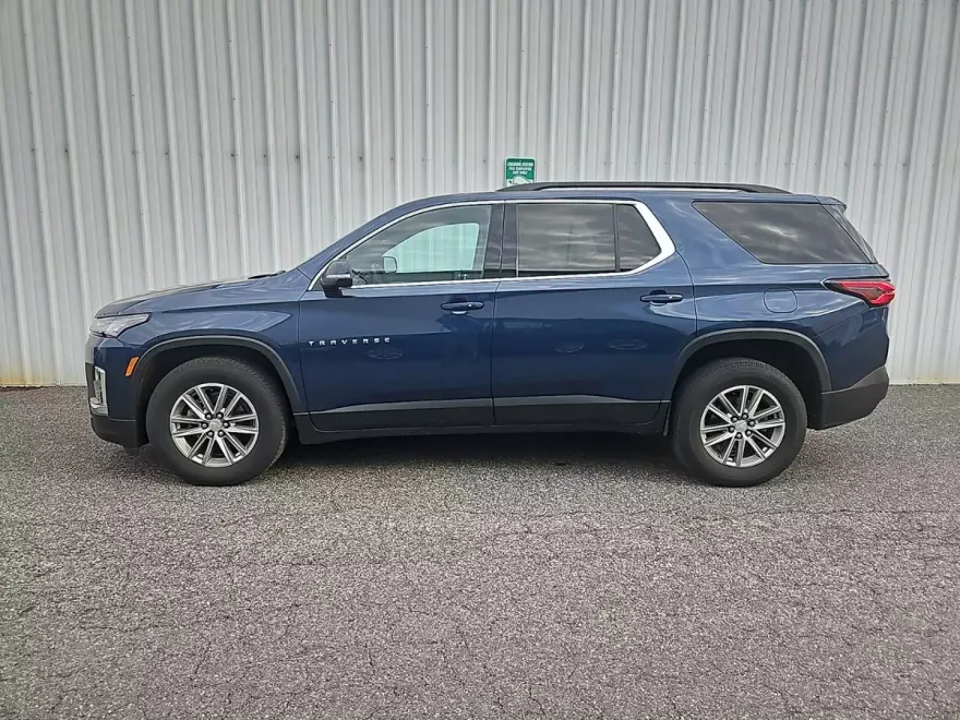 2023 Chevrolet Traverse Cloth photo 1
