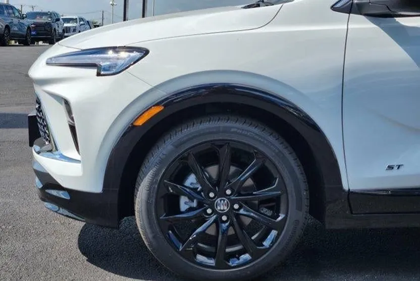 2026 Buick Encore GX Sport Touring photo 1