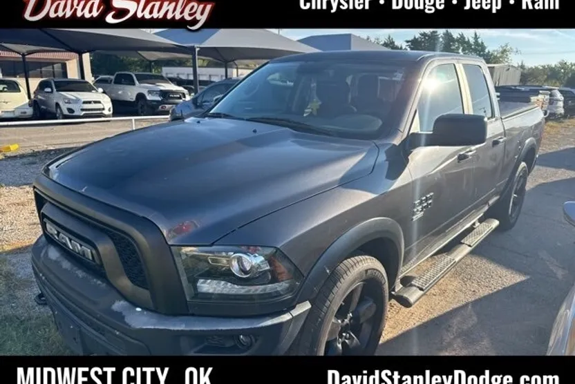 2019 Ram 1500 SLT photo 1