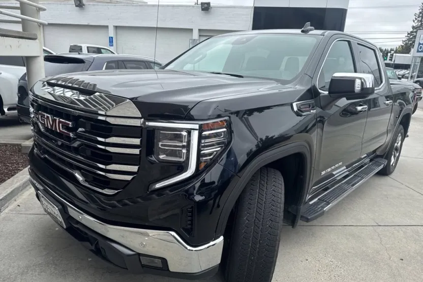 2022 Gmc Sierra 1500 SLT photo 1
