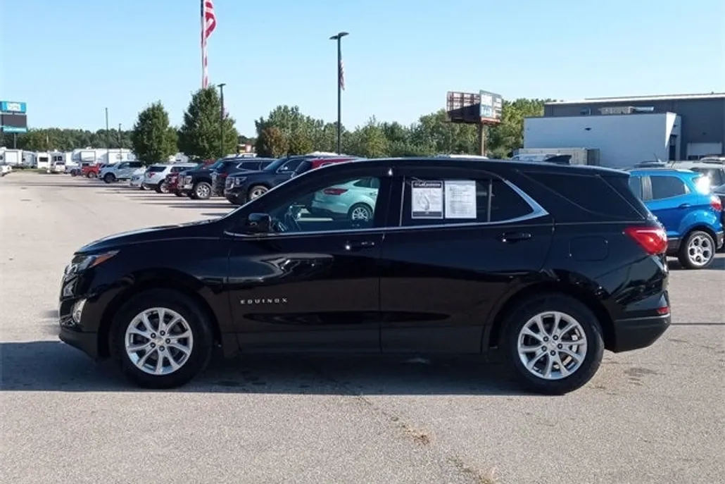 2020 Chevrolet Equinox LT photo 1