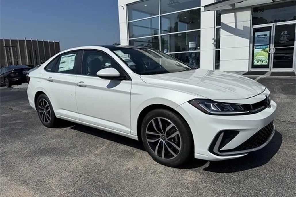 2025 Volkswagen Jetta 1.5T SE photo 1