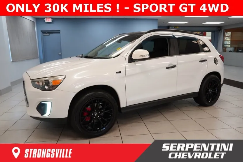 2015 Mitsubishi Outlander Sport GT photo 1