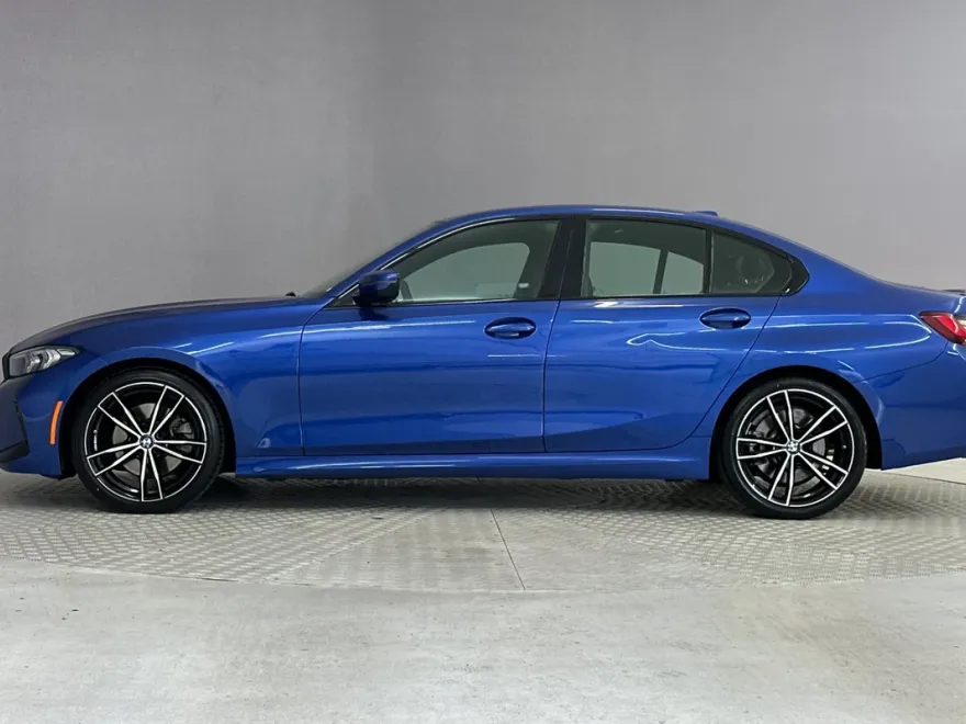 2024 Bmw 330i photo 2