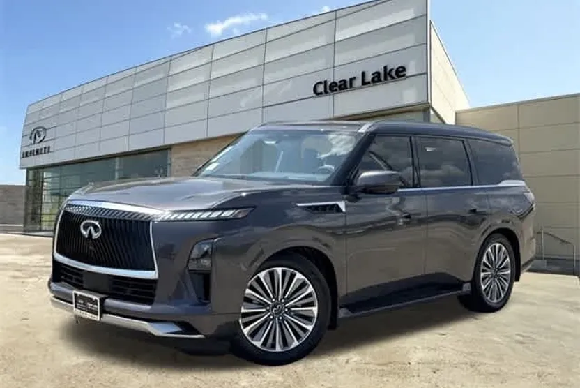 2026 Infiniti QX80 Luxe photo 1