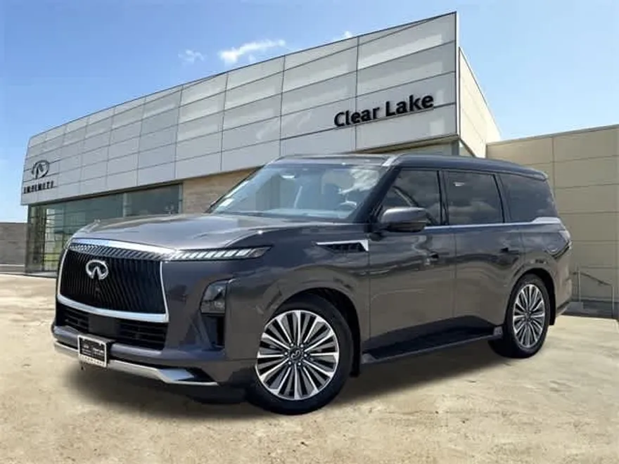 2026 Infiniti QX80 Luxe photo 1