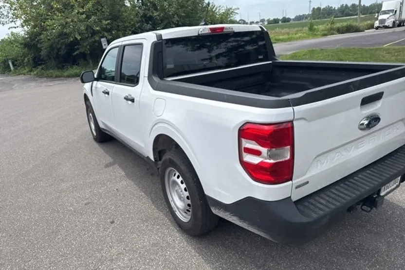 2024 Ford Maverick XL photo 1