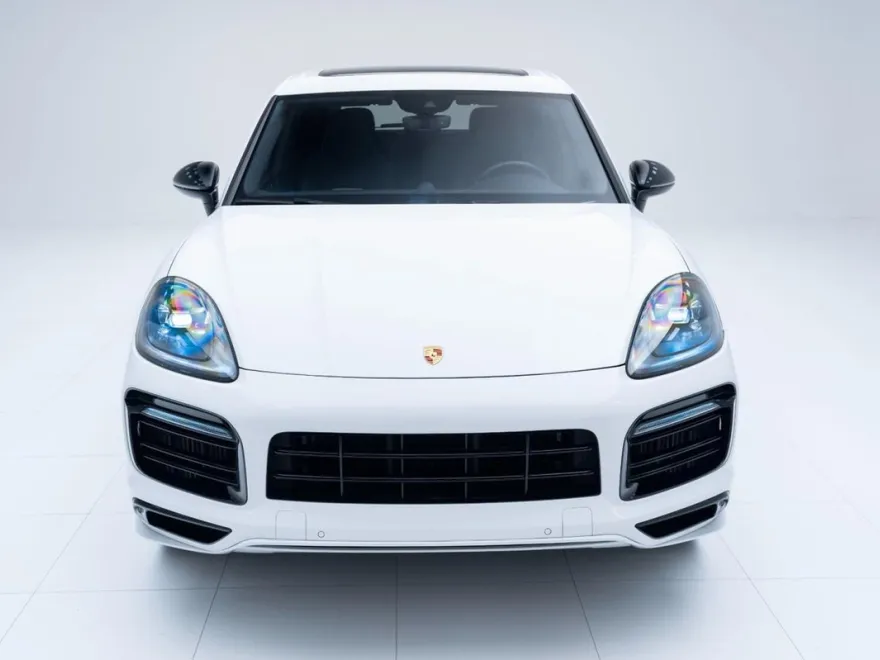 2022 Porsche Cayenne GTS photo 5