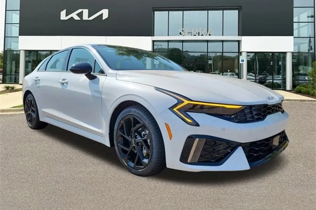 2026 Kia K5 GT-Line photo 1