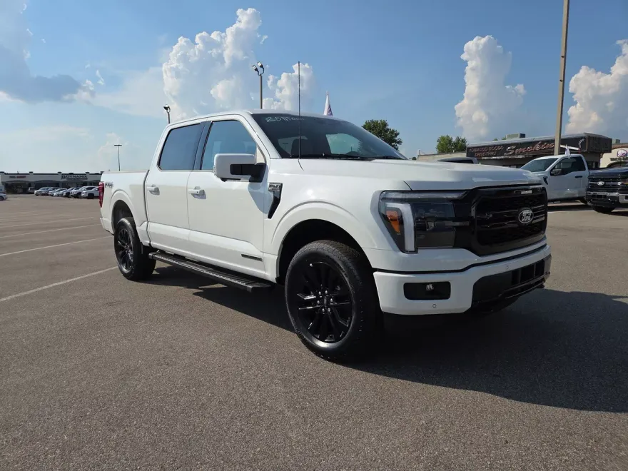 2025 Ford F-150 Lariat photo 1