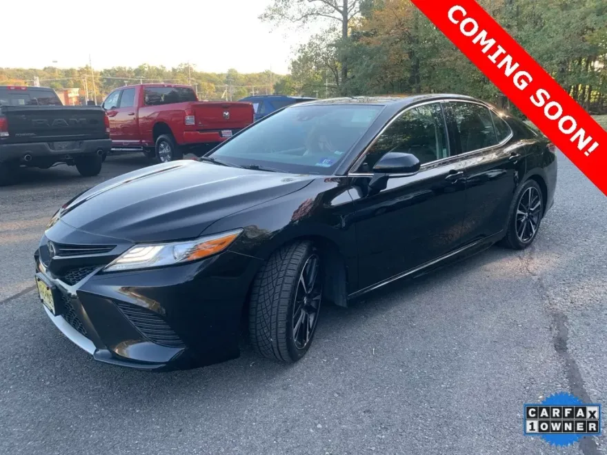 2019 Toyota Camry XSE photo 1