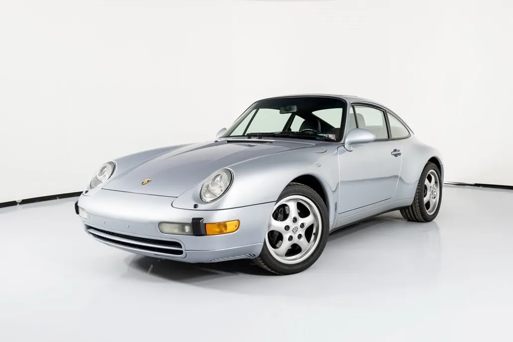 1995 Porsche 911 4 photo 1