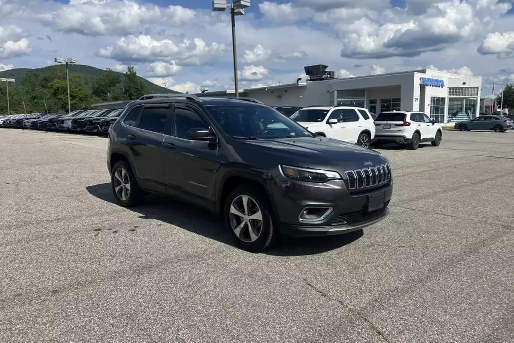 2019 Jeep Cherokee Limited photo 1