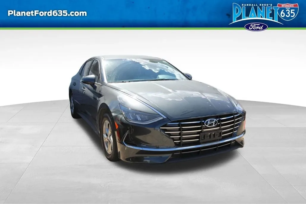 2022 Hyundai Sonata SE photo 1