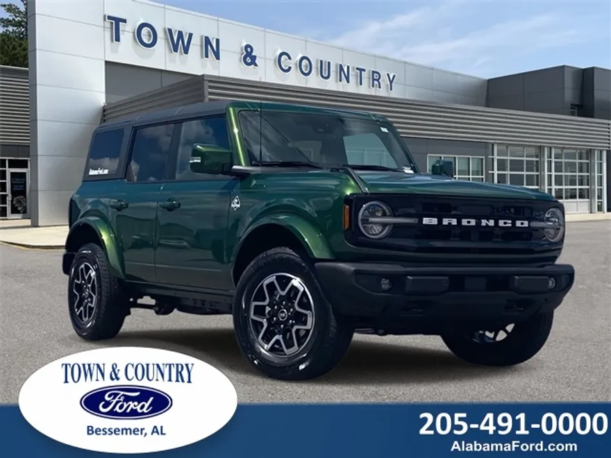 2025 Ford Bronco Outer Banks photo 1