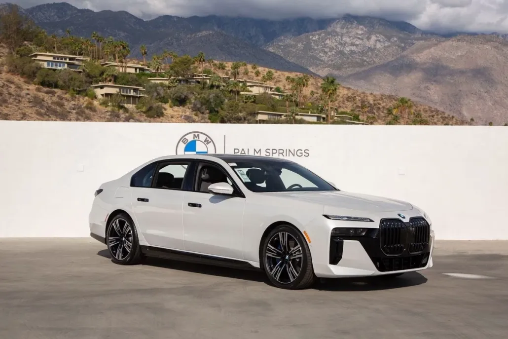 2025 Bmw i7 xDrive60 photo 1