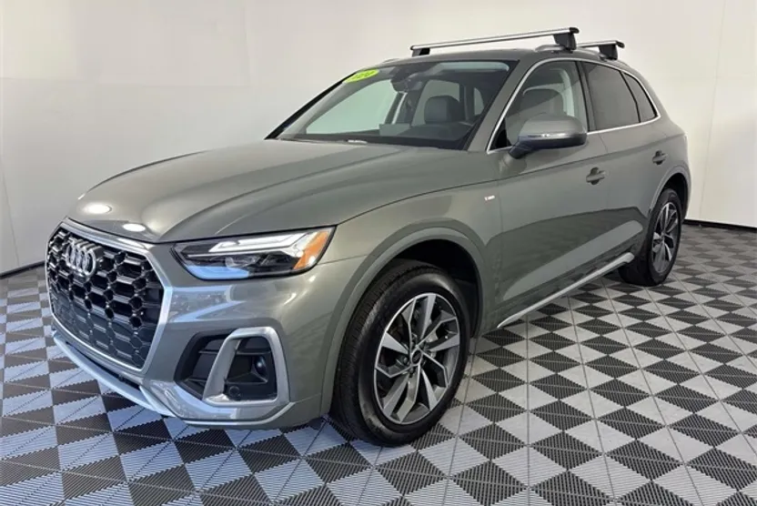 2024 Audi Q5 45 S line Premium photo 1
