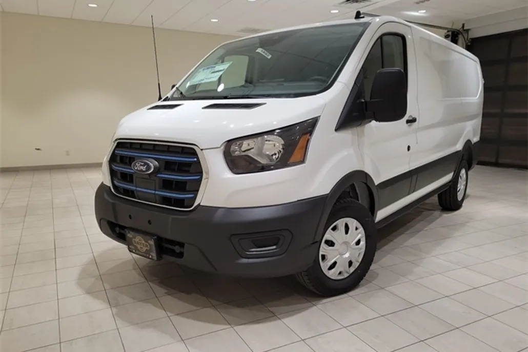 2022 Ford Transit photo 1