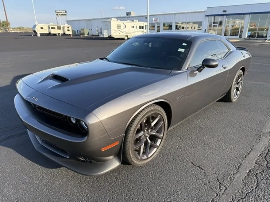 2023 Dodge Challenger R/T photo 1