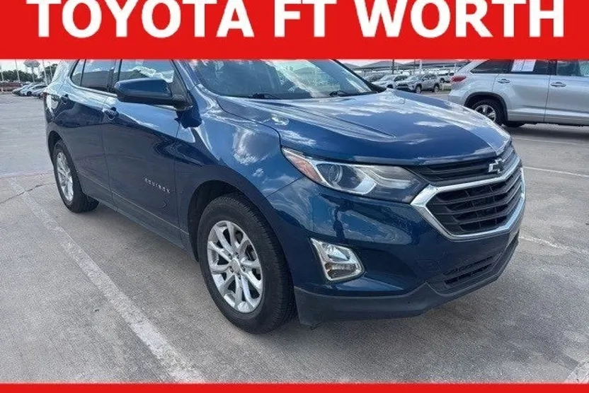 2020 Chevrolet Equinox LT photo 1