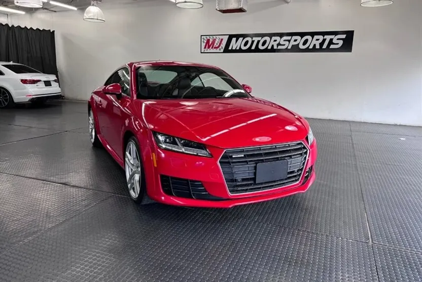 2016 Audi TT 2.0T Quattro photo 1