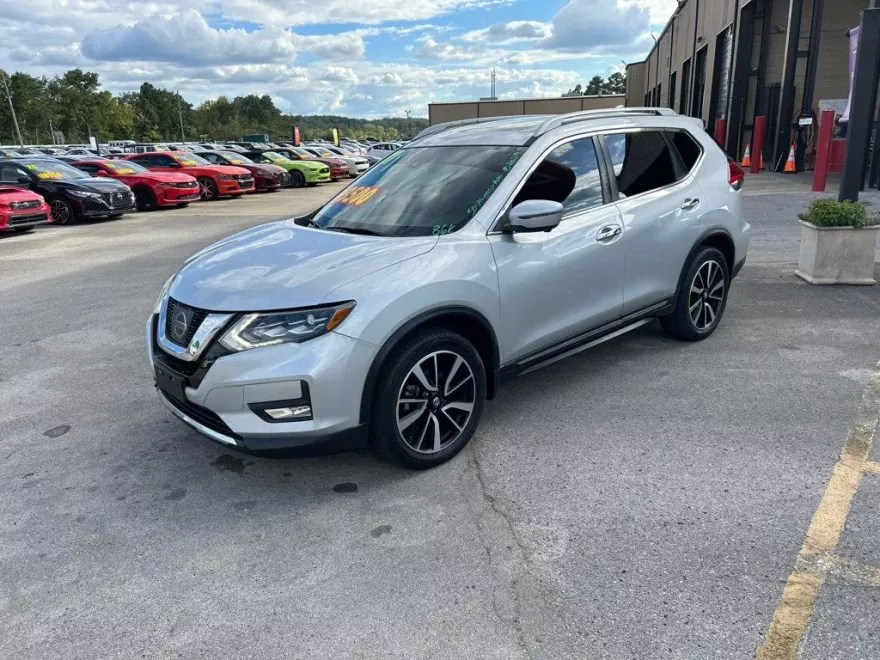 2017 Nissan Rogue SL photo 1