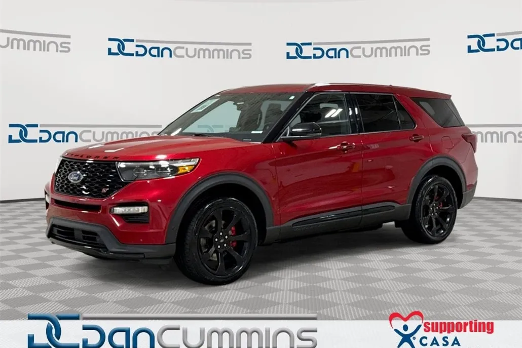 2021 Ford Explorer ST photo 1