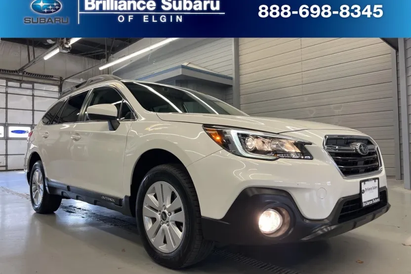 2019 Subaru Outback 2.5i Premium photo 1
